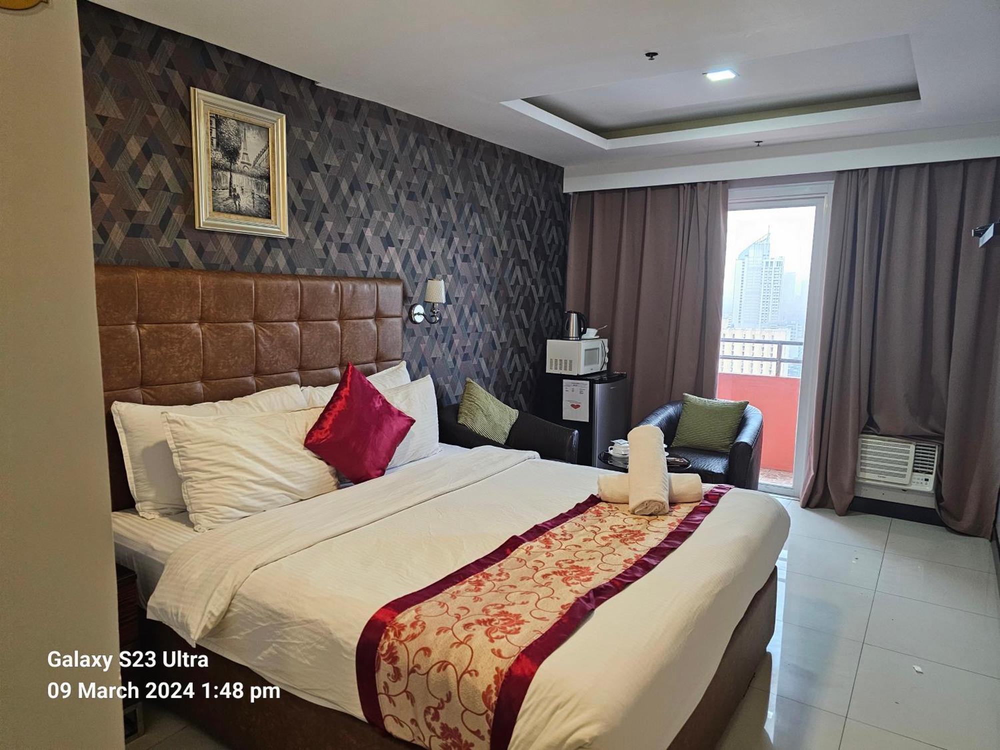 Jmm Grand Aparthotel Manila